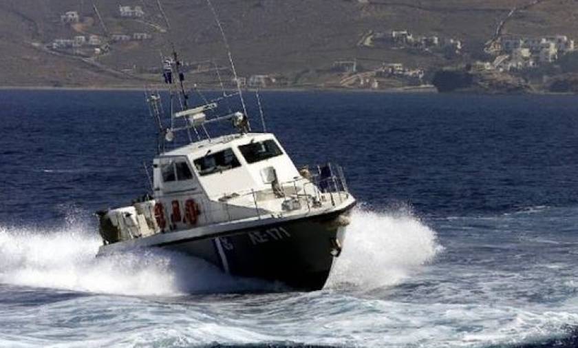 Τουριστικό σκάφος προσέκρουσε σε επιβατηγό που ήταν δεμένο στην Κω – Δεν υπήρξαν τραυματισμοί