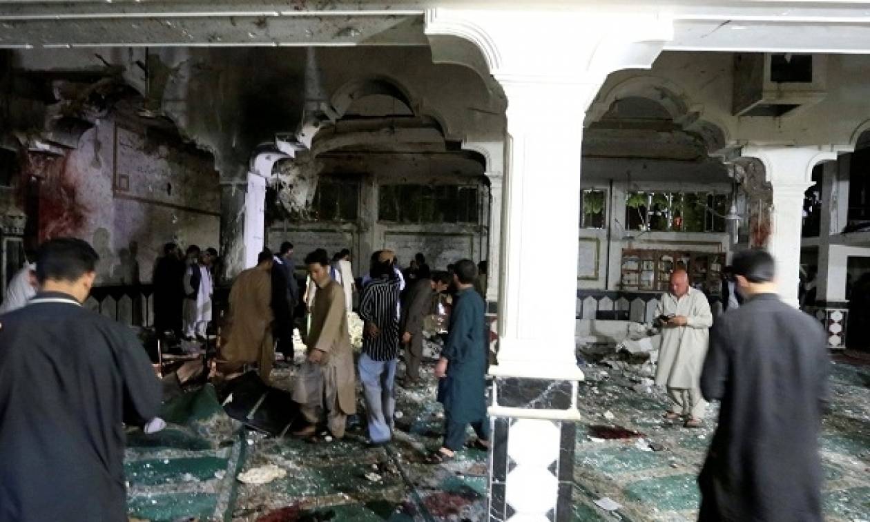 Αφγανιστάν: Το ΙΚ ανέλαβε την ευθύνη για το λουτρό αίματος στο σιιτικό τέμενος