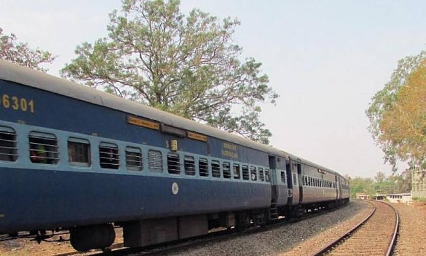 Τραγωδία στην Ινδία: Τρένο παρέσυρε και σκότωσε πέντε άτομα