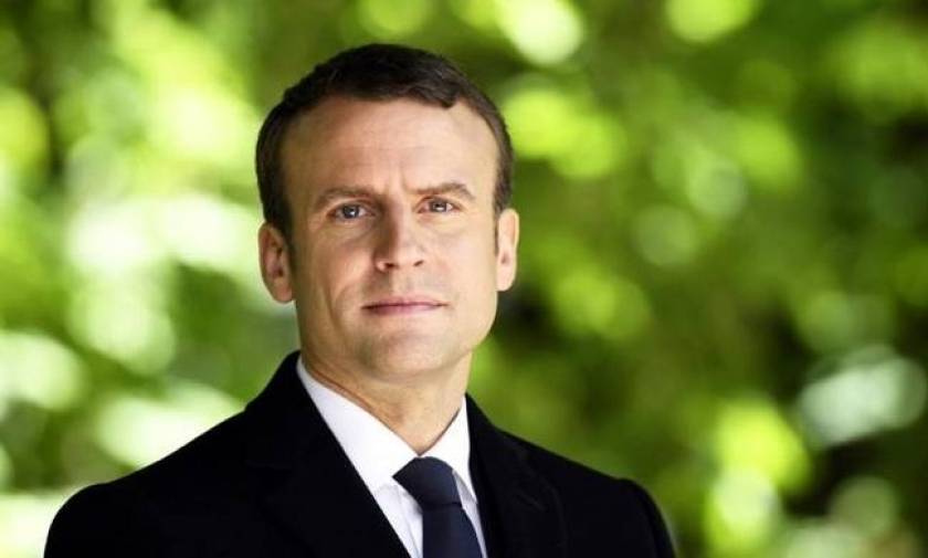 Γαλλία: Ο Μακρόν συνεχάρη τις δυνάμεις ασφαλείας για την σύλληψη του δράστη της επίθεσης