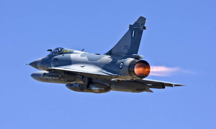 Συναγερμός στην Πολεμική Αεροπορία: Οπλισμένα τουρκικά μαχητικά στο Αιγαίο