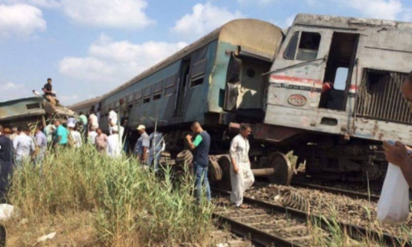 Τραγωδία στην Αίγυπτο: Τουλάχιστον 37 νεκροί και εκατοντάδες τραυματίες από σύγκρουση τρένων (pics)