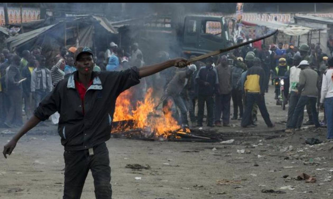 Κένυα: Ο Κενυάτα επανεξελέγη πρόεδρος - Επεισόδια και δακρυγόνα σε Ναϊρόμπι και Κισούμου