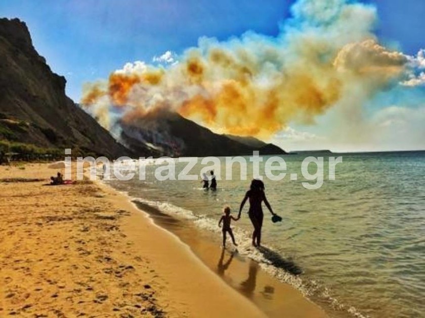 Φωτιά Ζάκυνθος: Η σοκαριστική φωτογραφία που «γκρέμισε» το Διαδίκτυο