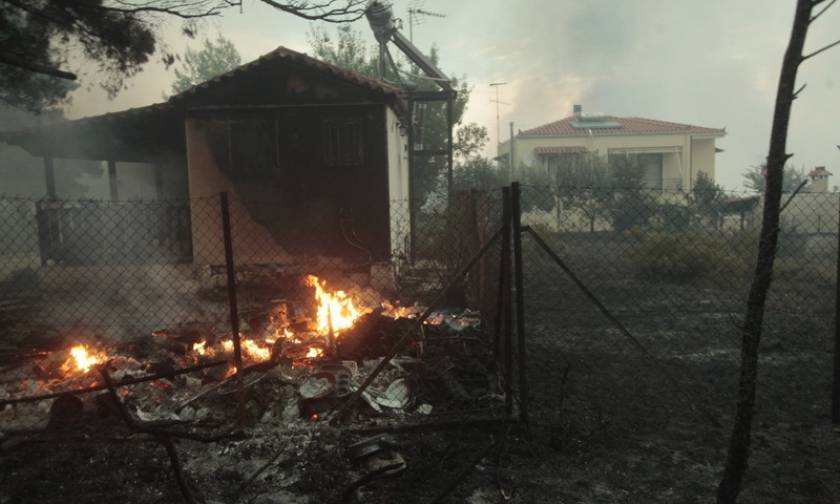 Φωτιά Κάλαμος - Δραματική έκκληση: Εκκενώστε άμεσα όλους τους οικισμούς των Αγίων Αποστόλων
