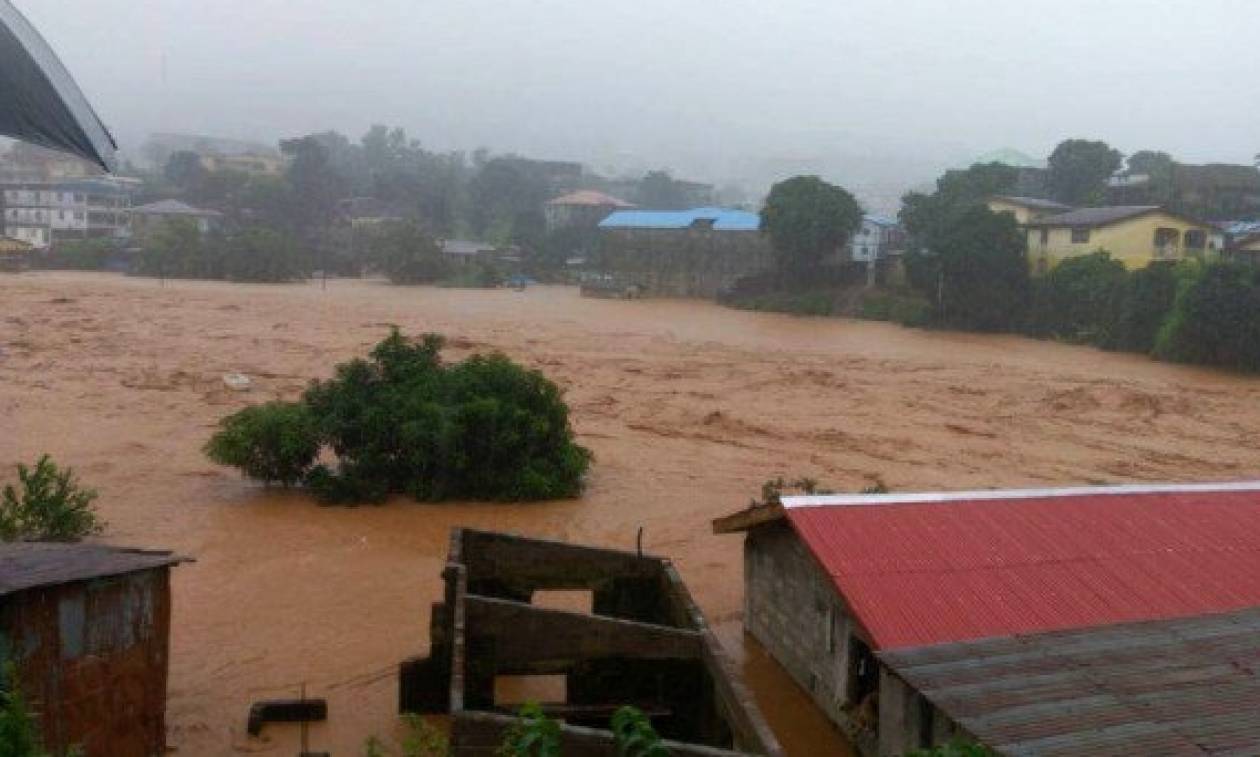 Σκηνές Αποκάλυψης: Τουλάχιστον 300 νεκροί από πλημμύρες