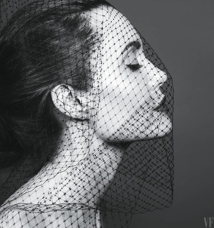 Αυτή είναι η νέα εντυπωσιακή φωτογράφηση της Αντζελίνα Τζολί που θα συζητηθεί (Pics)