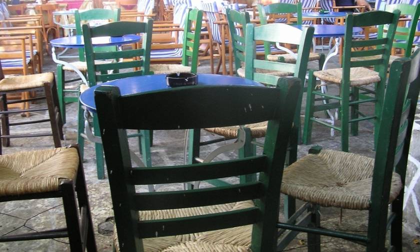 Τρόμος σε καφενείο στο Ηράκλειο: Το περιστατικό που έβγαλε έξω τους θαμώνες!