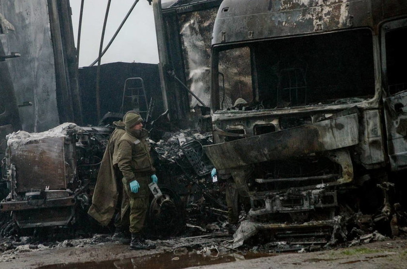 Χιλή: 18 φορτηγά με τρόφιμα πυρπολήθηκαν στο νότιο τμήμα της χώρας (pics)