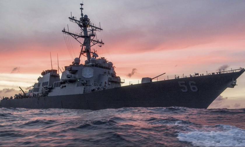 Αντιτορπιλικό του αμερικανικού Πολεμικού Ναυτικού συγκρούστηκε με δεξαμενόπλοιο - Αγνοούνται ναύτες