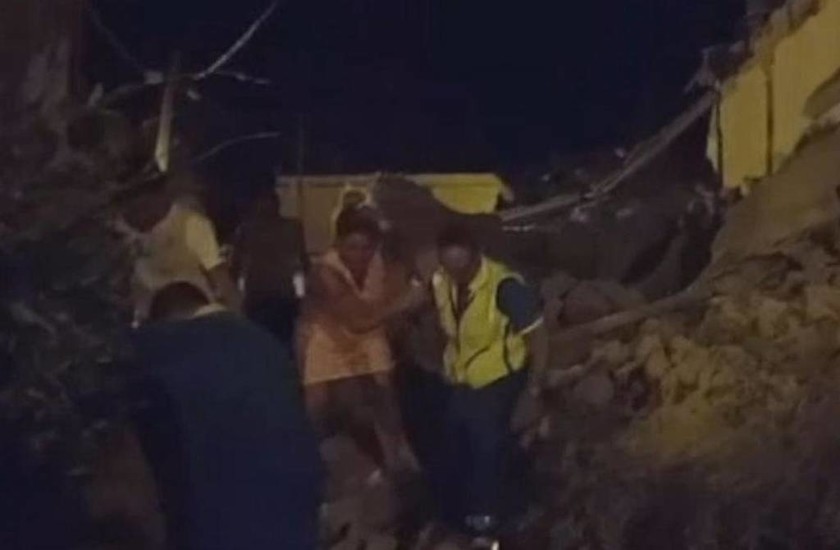 Σεισμός Ιταλία: Μάχη με το χρόνο για τους εγκλωβισμένους στα ερείπια 