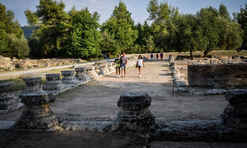 Θραύσμα μαρμάρινου αγωγού από την Αρχαία Ολυμπία επιστράφηκε στην Ελλάδα