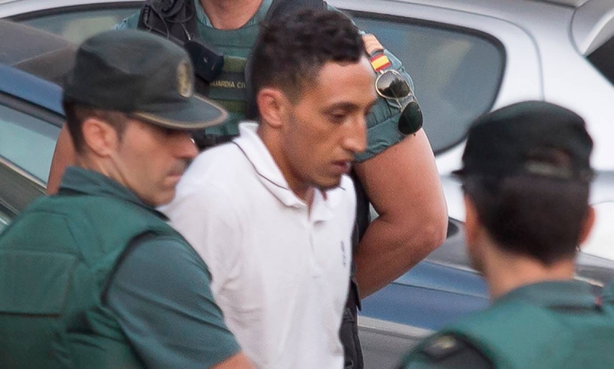 Κρατούμενοι απειλούν τον τρομοκράτη της Βαρκελώνης: «Θα σου κόψουμε το λαιμό»