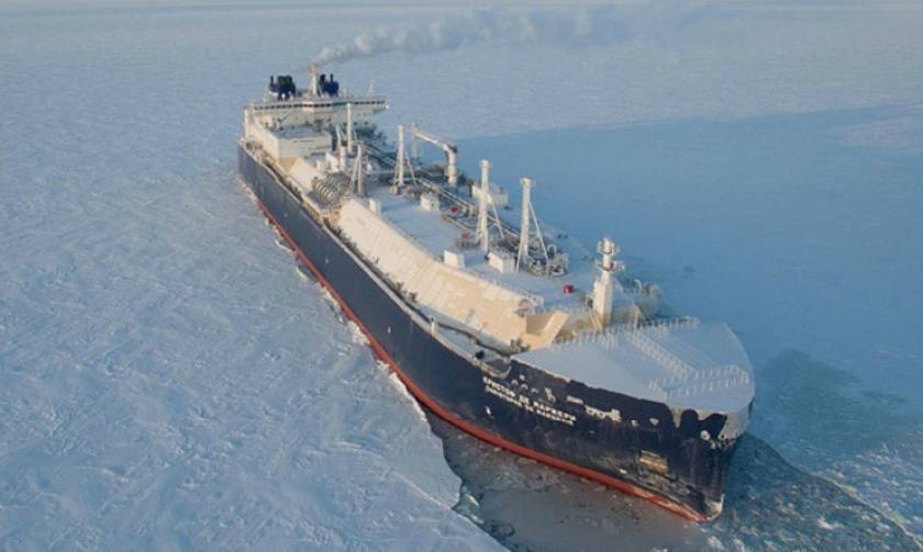 Για πρώτη φορά δεξαμενόπλοιο διέσχισε την Αρκτική χωρίς συνοδεία παγοθραυστικών