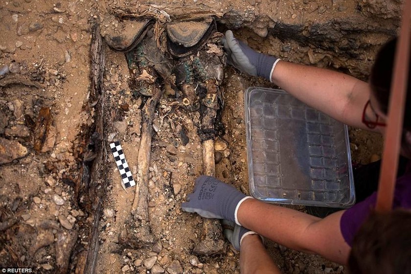 Αντιμέτωποι με ένα φριχτό θέαμα βρέθηκαν αρχαιολόγοι στην Ισπανία (ΠΡΟΣΟΧΗ! ΣΚΛΗΡΕΣ ΕΙΚΟΝΕΣ)