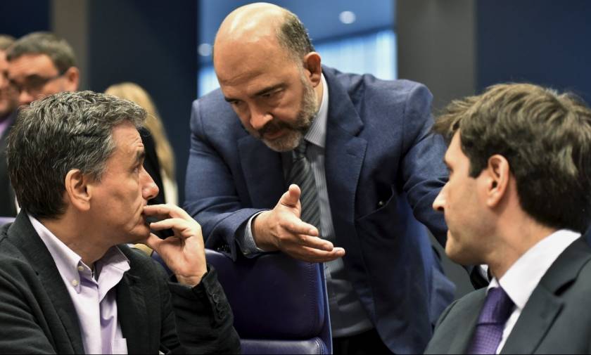 Tsakalotos and Chouliarakis to meet with EU Commissioner Moscovici on Tuesday