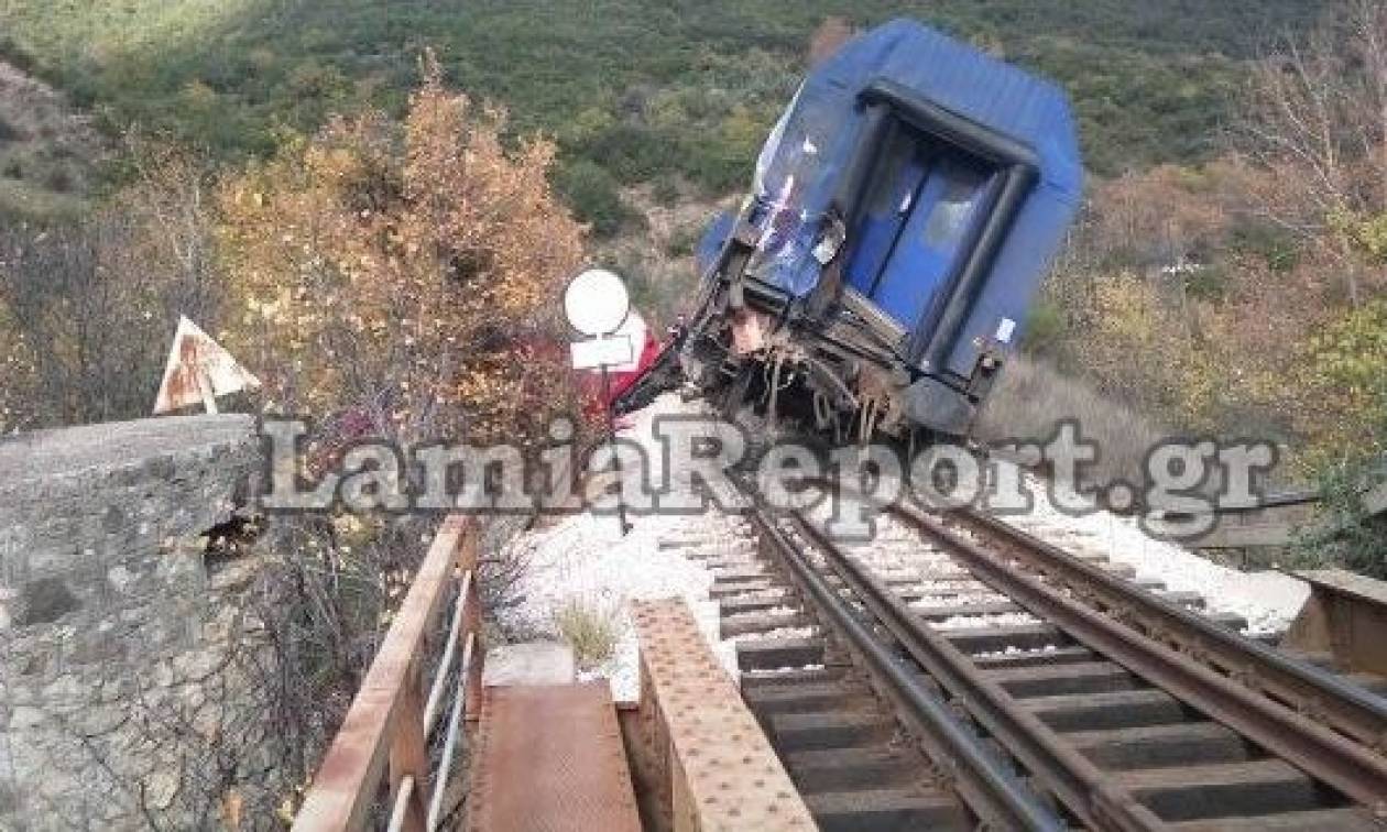 Εκτροχιάστηκε τρένο στον Μπράλο: Κλειστή η σιδηροδρομική γραμμή Αθηνών - Θεσσαλονίκης