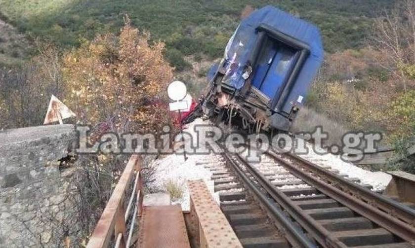 Athens-Thessaloniki rail line closed after goods train comes off tracks near Sperchio