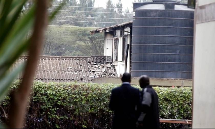 Ανείπωτη τραγωδία: Επτά μαθήτριες νεκρές μετά από φωτιά σε σχολείο