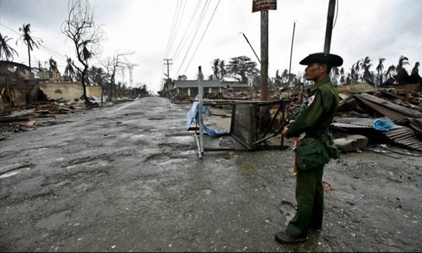Μαίνονται οι μάχες στη Μιανμάρ: Τουλάχιστον 60.000 άνθρωποι εγκατέλειψαν τα σπίτια τους