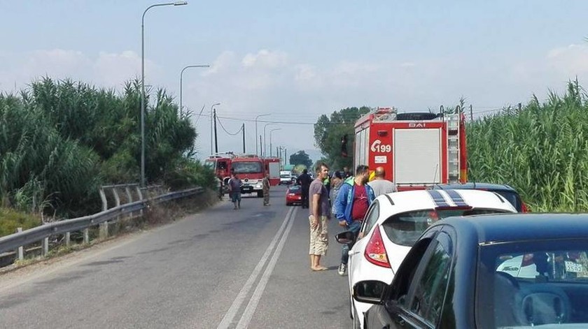 Αγρίνιο: Τροχαίο με πέντε τραυματίες – Αυτοκίνητο συγκρούστηκε με θεριζοαλωνιστική μηχανή