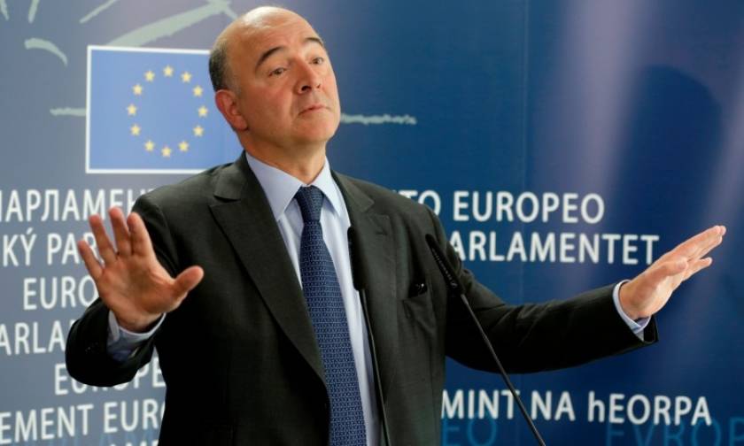 «Κεραυνοί» Μοσκοβισί κατά Ευρωζώνης: Υπάρχει ογκώδες δημοκρατικό έλλειμα