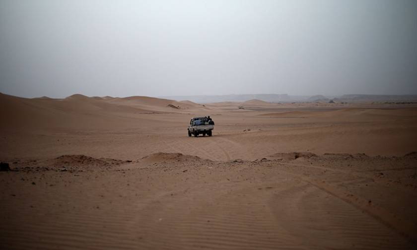 Λιβύη: Ανακαλύφθηκαν στην έρημο 16 πτώματα μεταναστών
