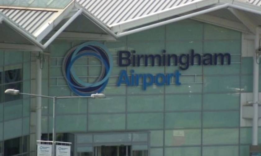 Βρετανία: Ύποπτοι τρομοκράτες συνελήφθησαν στο αεροδρόμιο του Μπέρμιγχαμ