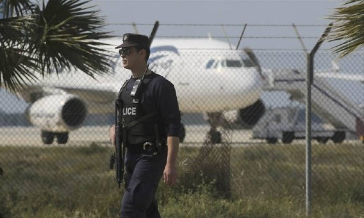 Συναγερμός στα αεροδρόμια: Για αεροπειρατείες προειδοποιεί η Ιντερπόλ