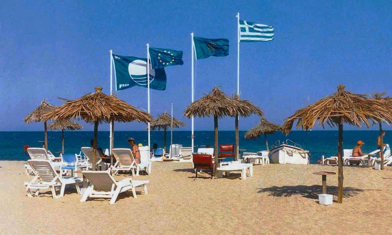 Ποιες είναι οι 19 ελληνικές ακτές που τους αφαιρέθηκε η «Γαλάζια Σημαία»