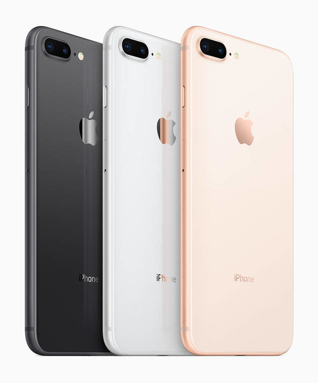 iPhone Χ και iPhone 8: Οι τιμές και όλα όσα πρέπει να ξέρετε για τα νέα κινητά της Apple (pics+vid)