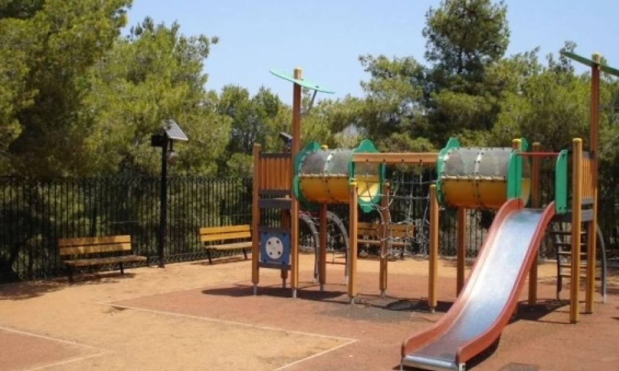 Αναβαθμίζονται 14 παιδικές χαρές του Δήμου Κορυδαλλού