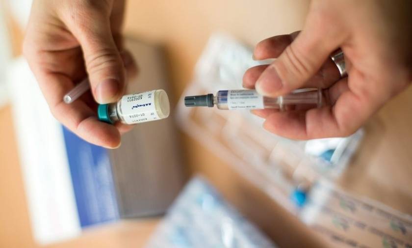 Έξαρση ιλαράς: Ποιοι πρέπει να εμβολιαστούν – Ποιες επιπλοκές προκαλεί η νόσος