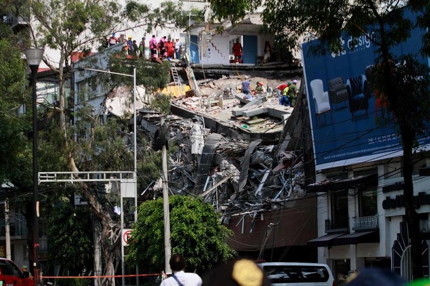 Σεισμός: Φονικός σεισμός ισοπέδωσε το Μεξικό – Ξεπέρασαν τους 200 οι νεκροί – Συγκλονιστικά βίντεο