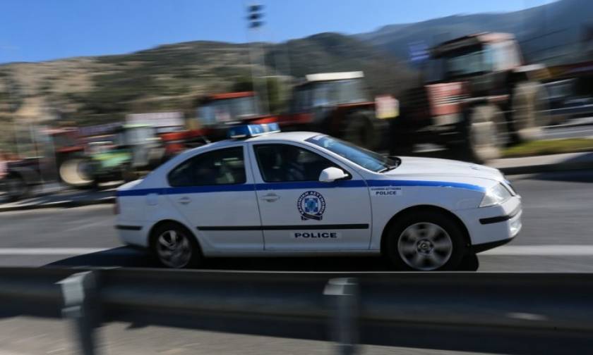 Τροχαίο με περιπολικό στη Θεσσαλονίκη - Δύο αστυνομικοί τραυματίες