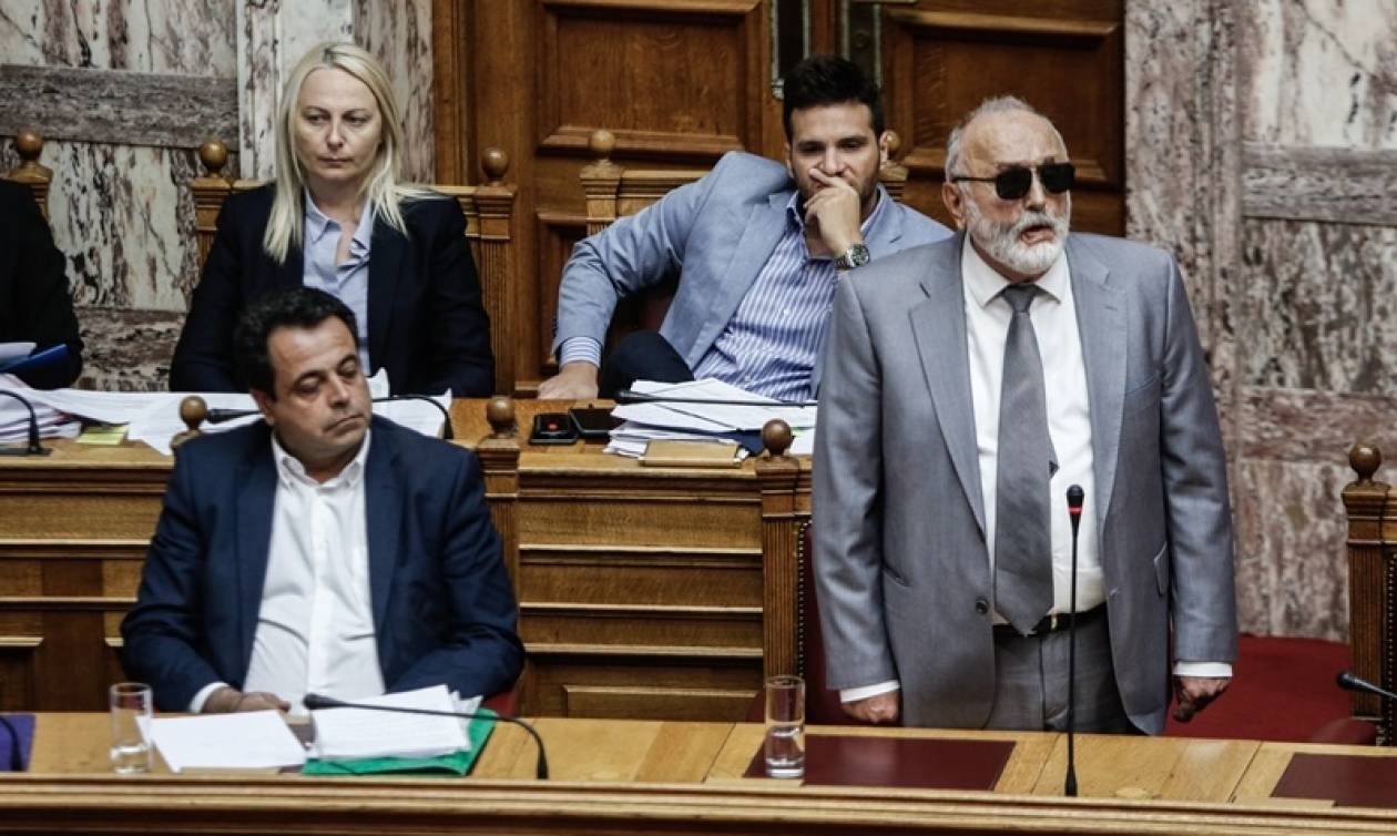 Χαμός στη Βουλή: Για σκοπιμότητες έκανε λόγο ο Κουρουμπλής – Την παραίτησή του ζήτησε η ΝΔ