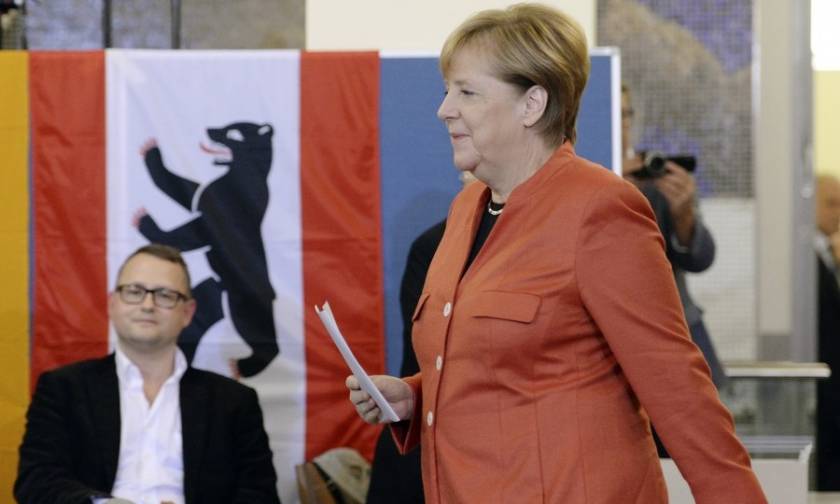 Γερμανικές εκλογές: Η Μέρκελ αναλαμβάνει την ευθύνη για τα χαμηλά ποσοστά των Χριστιανοδημοκρατών