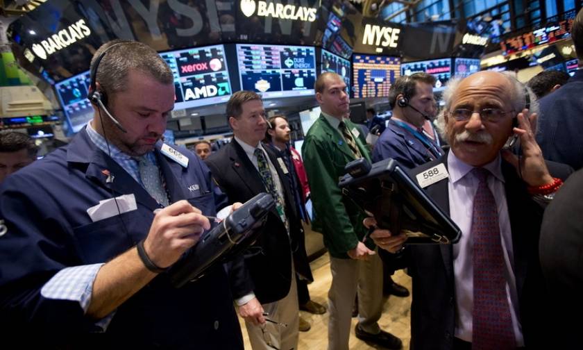 Wall Street: Μικτά πρόσημα και νέες απώλειες στον Dow Jones