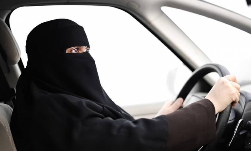 Το 2018 οι γυναίκες στη Σαουδική Αραβία θα αποκτήσουν το δικαίωμα στην οδήγηση!