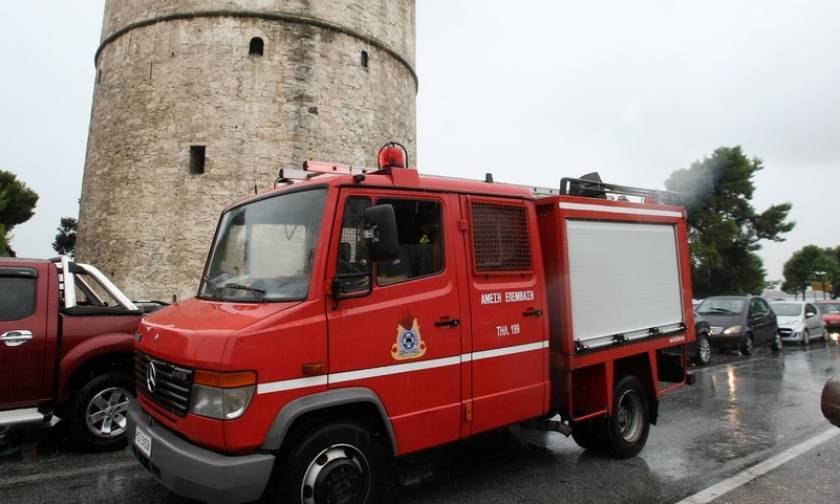 Κακοκαιρία: Δύσκολη νύχτα πέρασε η Θεσσαλονίκη - 120 κλήσεις δέχθηκε η Πυροσβεστική