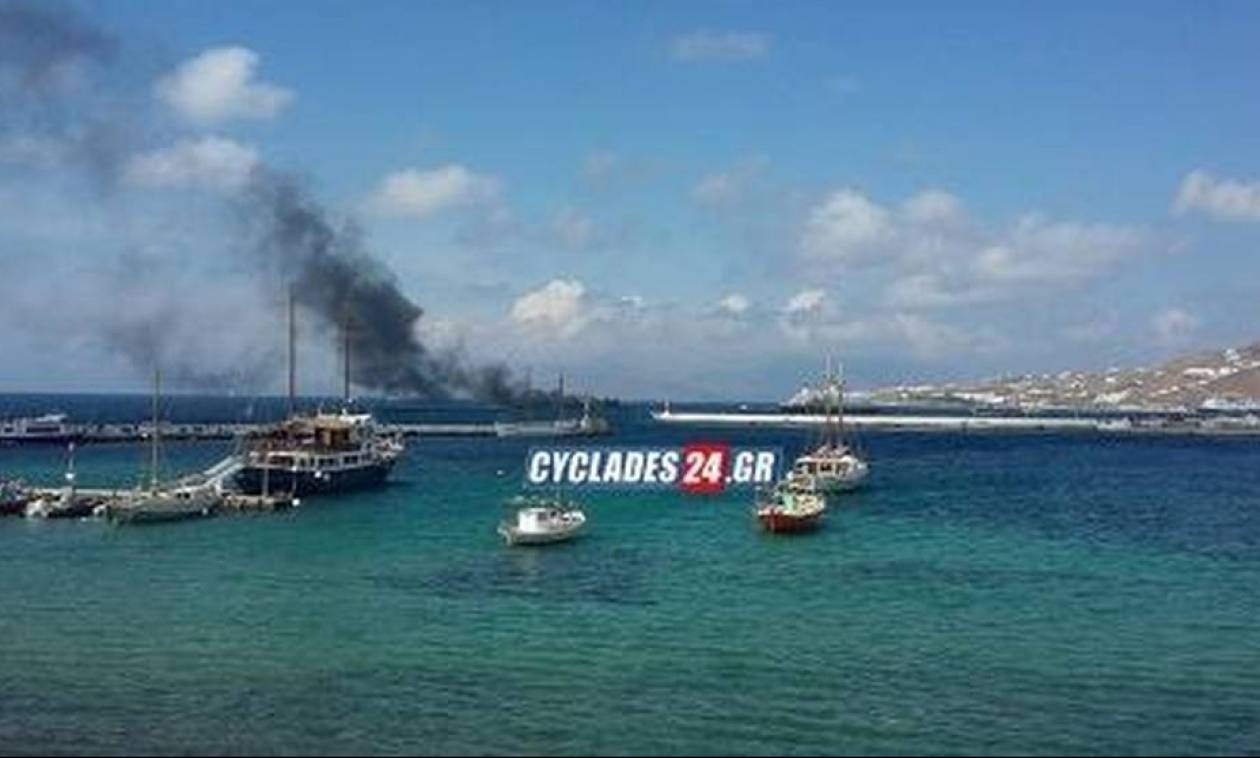 Θρίλερ στη Μύκονο: Βούλιαξε φλεγόμενο σκάφος έξω από το λιμάνι (vid)
