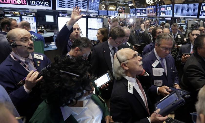 Wall Street: Οριακή άνοδος στους δείκτες και νέο ρεκόρ στον S&P 500