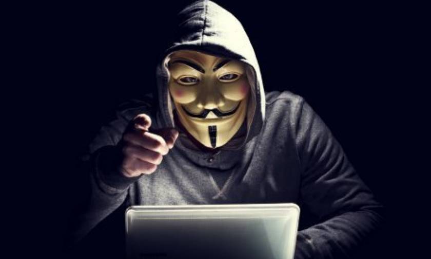 «Είστε εγκληματίες»! Οι Anonymous κήρυξαν τον πόλεμο στην ελληνική κυβέρνηση