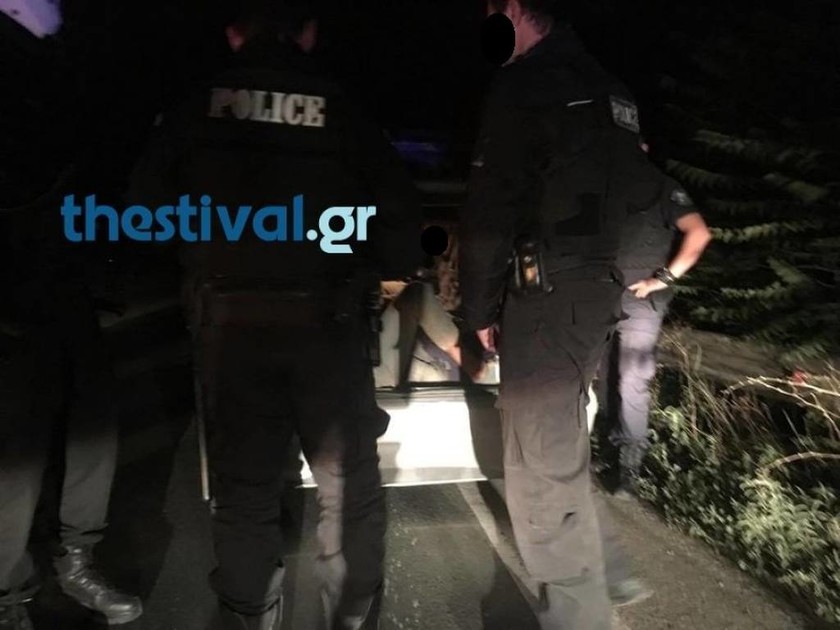 Κινηματογραφική καταδίωξη και σύλληψη λαθροδιακινητή έξω από τη Θεσσαλονίκη (pics)