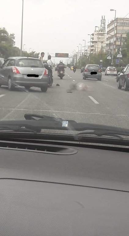 Αυτοκίνητο παρέσυρε πεζό στη λεωφόρο Συγγρού - Σε σοβαρή κατάσταση ο τραυματίας (pics)