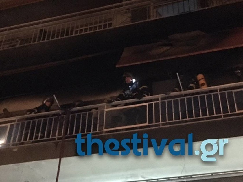Τραγωδία στη Θεσσαλονίκη: Κατάκοιτος άνδρας κάηκε ζωντανός σε διιαμέρισμα (pics)
