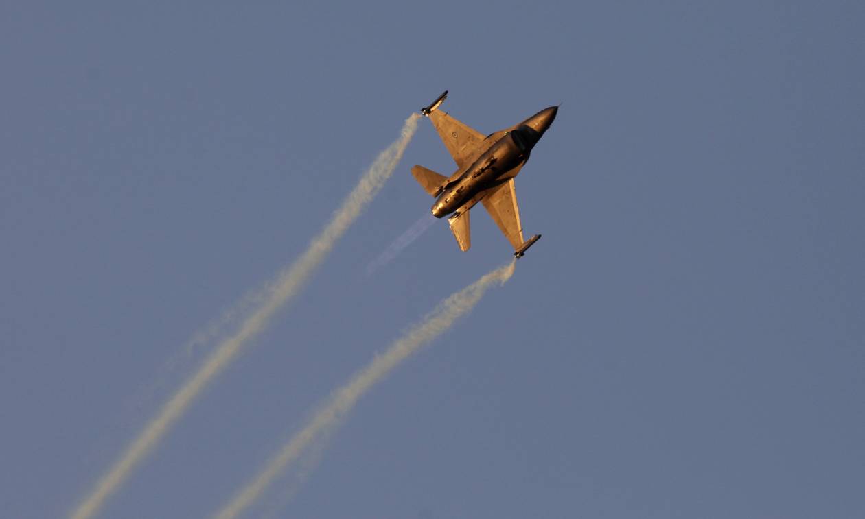 Υπερηφάνεια: Ελληνικά F-16 «σκίζουν» τους αιθέρες στην Κύπρο (vid)