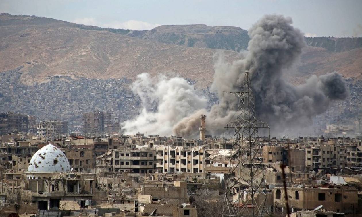 Συρία: Πολύνεκρη αεροπορική επιδρομή στη Ράκα