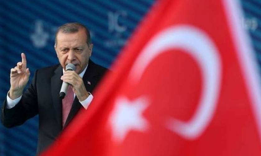 Πραξικόπημα Τουρκία: Μαζικές συλλήψεις για τη χρήση της εφαρμογής ByLock διέταξε ο Ερντογάν