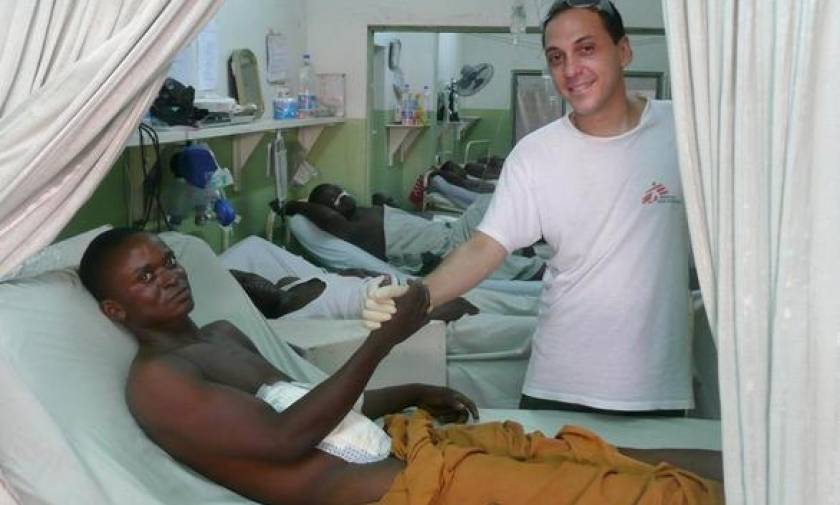 Ο γιατρός από την Πάτρα που σώζει ζωές στις εμπόλεμες ζώνες του πλανήτη! (pics)